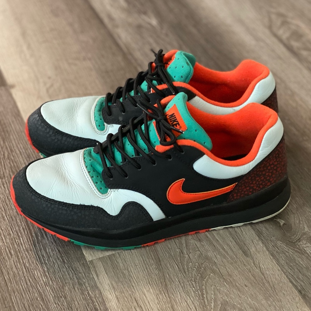 Nike Air Safari